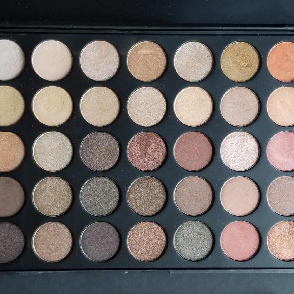 Eyeshadow bundle - Picture 8 of 10